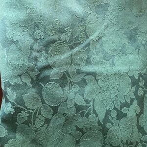 Green Jacquard tablecloth